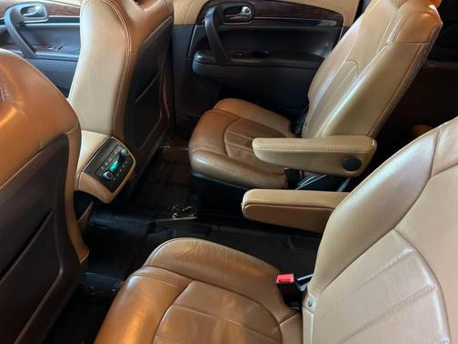 White Diamond Tricoat 2013 Buick Enclave Leather