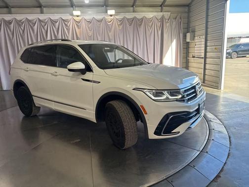 Opal White Pearl 2024 Volkswagen Tiguan 2.0T SEL R-Line 4MOTION