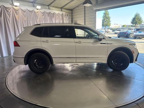Opal White Pearl 2024 Volkswagen Tiguan 2.0T SEL R-Line 4MOTION