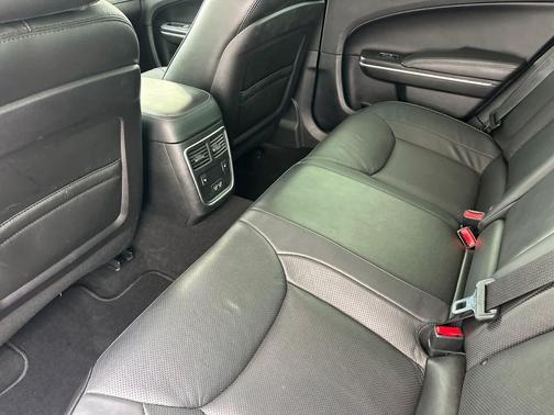 2019 Chrysler 300 Limited