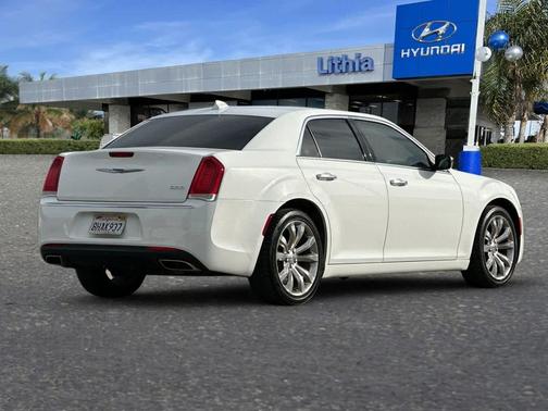 2019 Chrysler 300 Limited