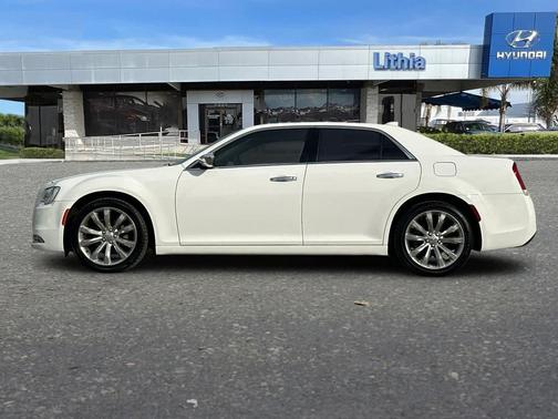 2019 Chrysler 300 Limited