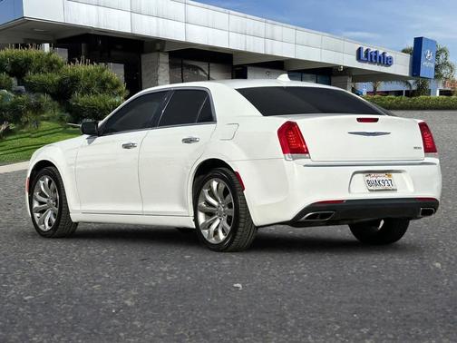 2019 Chrysler 300 Limited