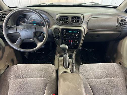 2004 Chevrolet Trailblazer LS