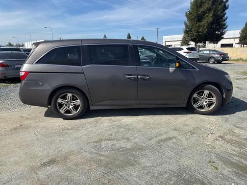 2012 Honda Odyssey Touring Elite