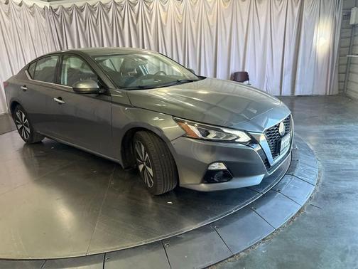 Gun Metallic 2021 Nissan Altima 2.5 SL