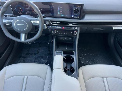 2026 Hyundai SONATA SEL