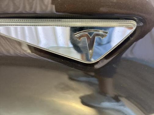 2013 Tesla Model S 4dr Sdn