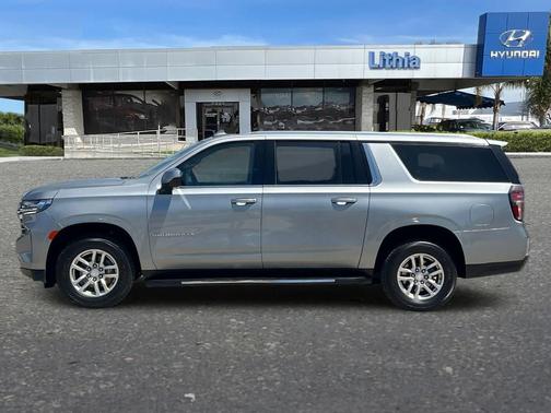 Sterling Gray Metallic 2023 Chevrolet Suburban LT