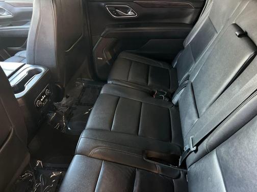 Sterling Gray Metallic 2023 Chevrolet Suburban LT