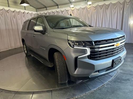Sterling Gray Metallic 2023 Chevrolet Suburban LT