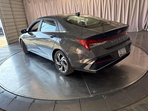 Ecotronic Gray 2025 Hyundai ELANTRA SEL