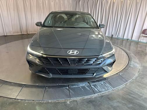 Ecotronic Gray 2025 Hyundai ELANTRA SEL
