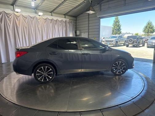 Slate Metallic 2018 Toyota Corolla SE