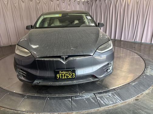 Silver 2017 Tesla Model X 75D