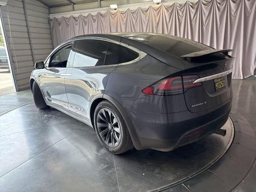 Silver 2017 Tesla Model X 75D