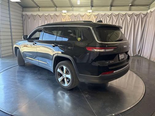 Diamond Black Crystal Pearlcoat 2022 Jeep Grand Cherokee L Limited