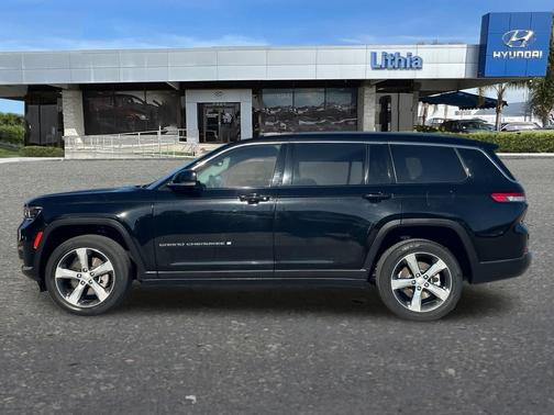 Diamond Black Crystal Pearlcoat 2022 Jeep Grand Cherokee L Limited