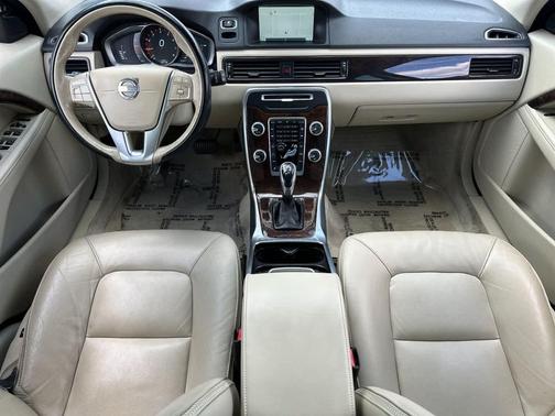 2015 Volvo XC70 T5 Premier