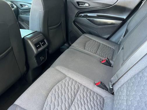 Summit White 2021 Chevrolet Equinox 1LT