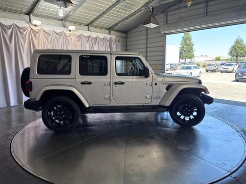 Silver Zynith Clearcoat 2023 Jeep Wrangler 4xe Sahara