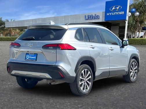 2022 Toyota Corolla Cross XLE