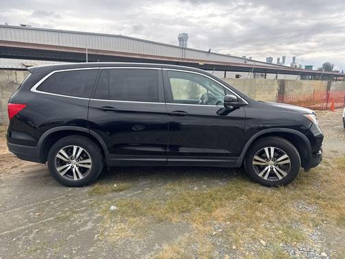 Black 2017 Honda Pilot EX-L