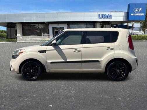 2013 Kia Soul +