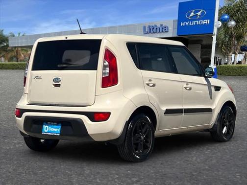 2013 Kia Soul +