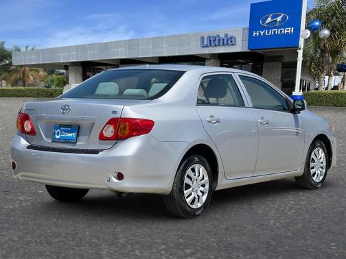 Classic Silver Metallic 2010 Toyota Corolla LE