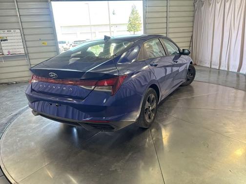 Intense Blue 2022 Hyundai ELANTRA SEL