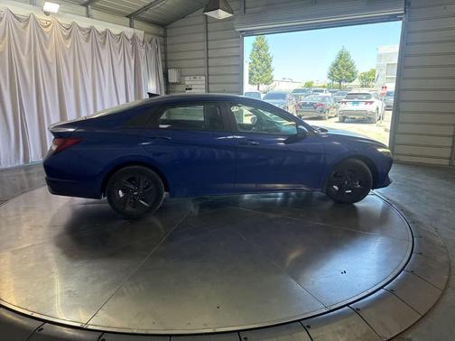 Intense Blue 2022 Hyundai ELANTRA SEL