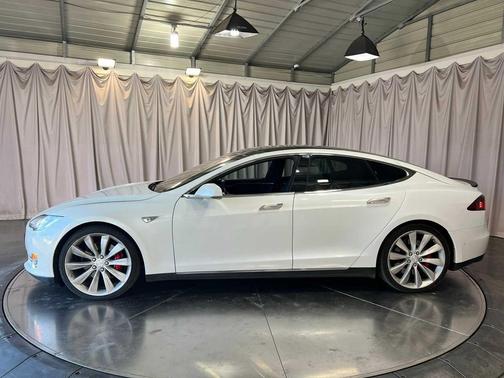 2015 Tesla Model S P85D