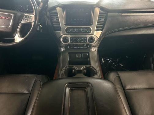 Iridium Metallic 2018 GMC Yukon XL SLT Standard Edition
