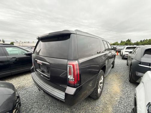 Iridium Metallic 2018 GMC Yukon XL SLT Standard Edition