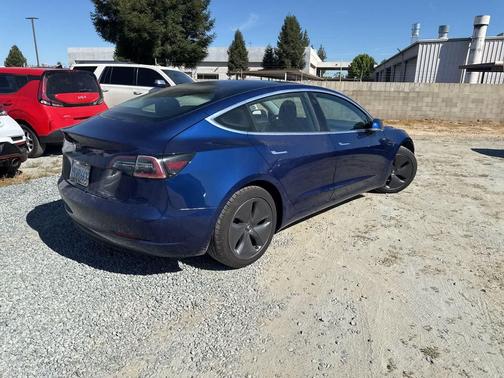 2020 Tesla Model 3 Standard Range