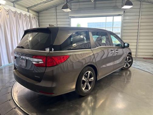 Pacific Pewter Metallic 2019 Honda Odyssey Touring