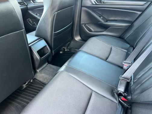 Sonic Gray Pearl 2022 Honda Accord Sport 1.5T