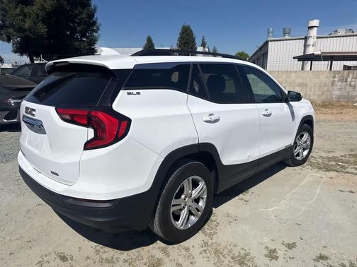 Summit White 2019 GMC Terrain SLE