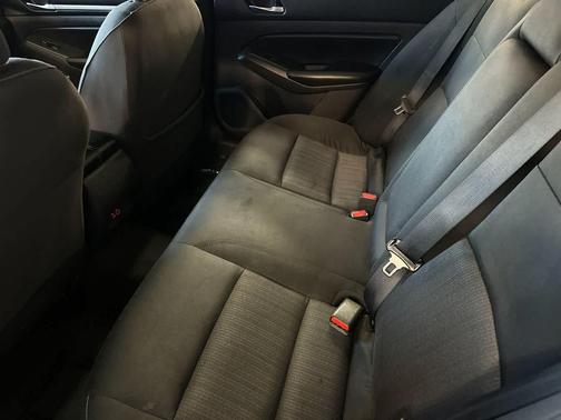 Super Black 2022 Nissan Altima 2.5 SV