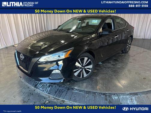 Super Black 2022 Nissan Altima 2.5 SV