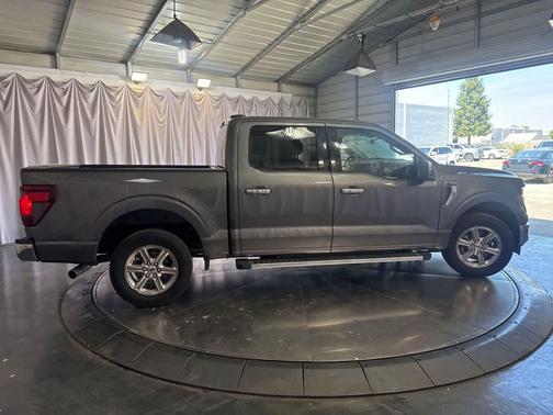 CARBONIZED GRAY METALLIC 2025 Ford F-150 XLT