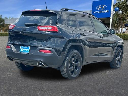 Diamond Black Crystal Pearlcoat 2018 Jeep Cherokee Latitude
