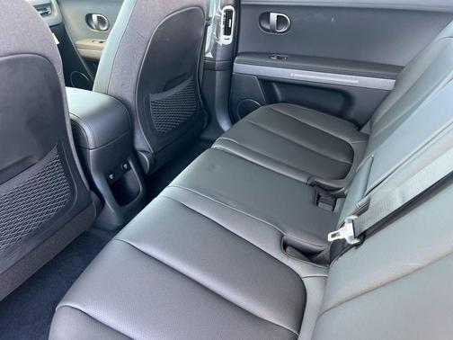 Atlas White 2026 Hyundai IONIQ 5 Limited