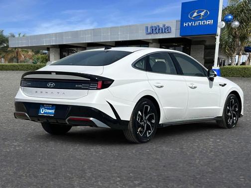 2025 Hyundai SONATA SEL