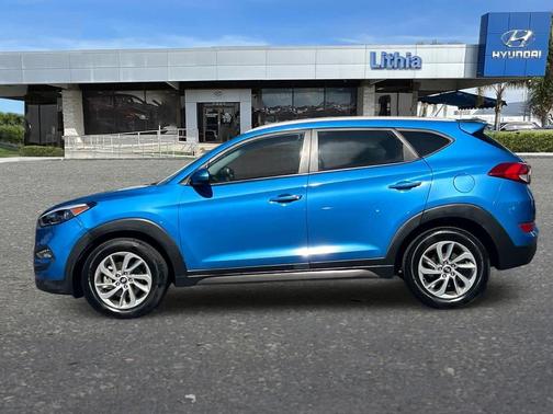 2016 Hyundai TUCSON SE