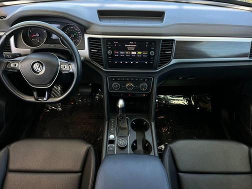 Blue 2019 Volkswagen Atlas 3.6L SE w/Technology