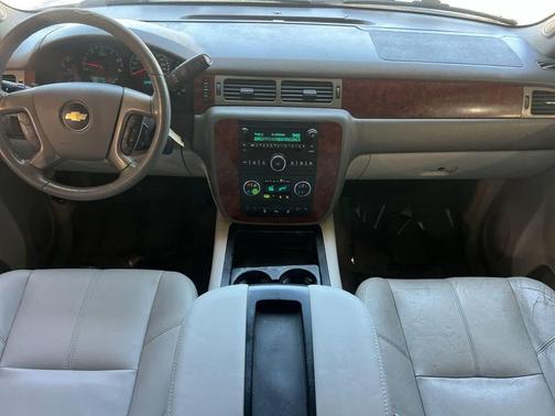Silver Ice Metallic 2013 Chevrolet Tahoe LT