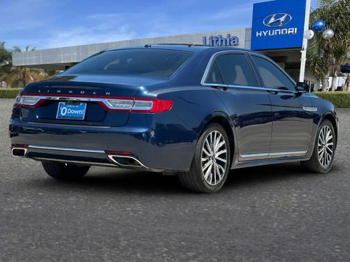 MIDNIGHT SAPPHIRE BLUE MET 2017 Lincoln Continental Select