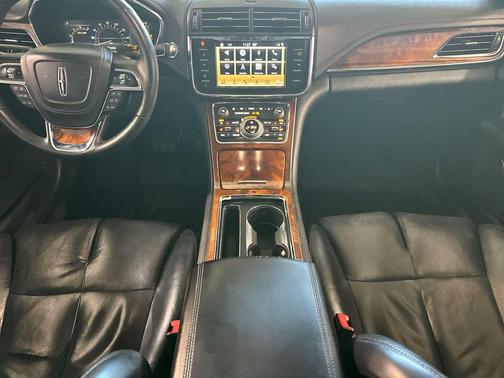 MIDNIGHT SAPPHIRE BLUE MET 2017 Lincoln Continental Select
